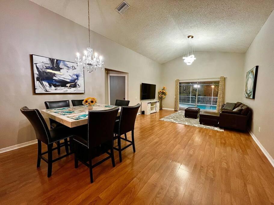 Tampa Getaway Pool Houseヴィラ エクステリア 写真